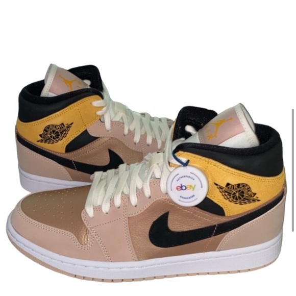 Women’s Air Jordan 1 Mid SE “Particle Beige” Size 8.5 - Picture 8 of 10